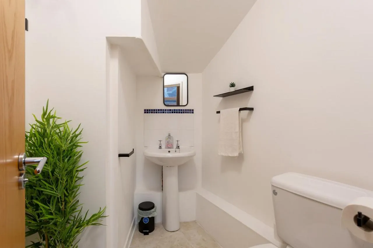 Oxford Row Apartments, Leeds City Centre 0*, ليدز