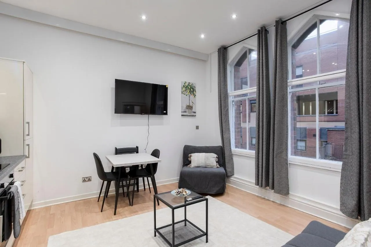 Oxford Row Apartments, Leeds City Centre 0*, ليدز