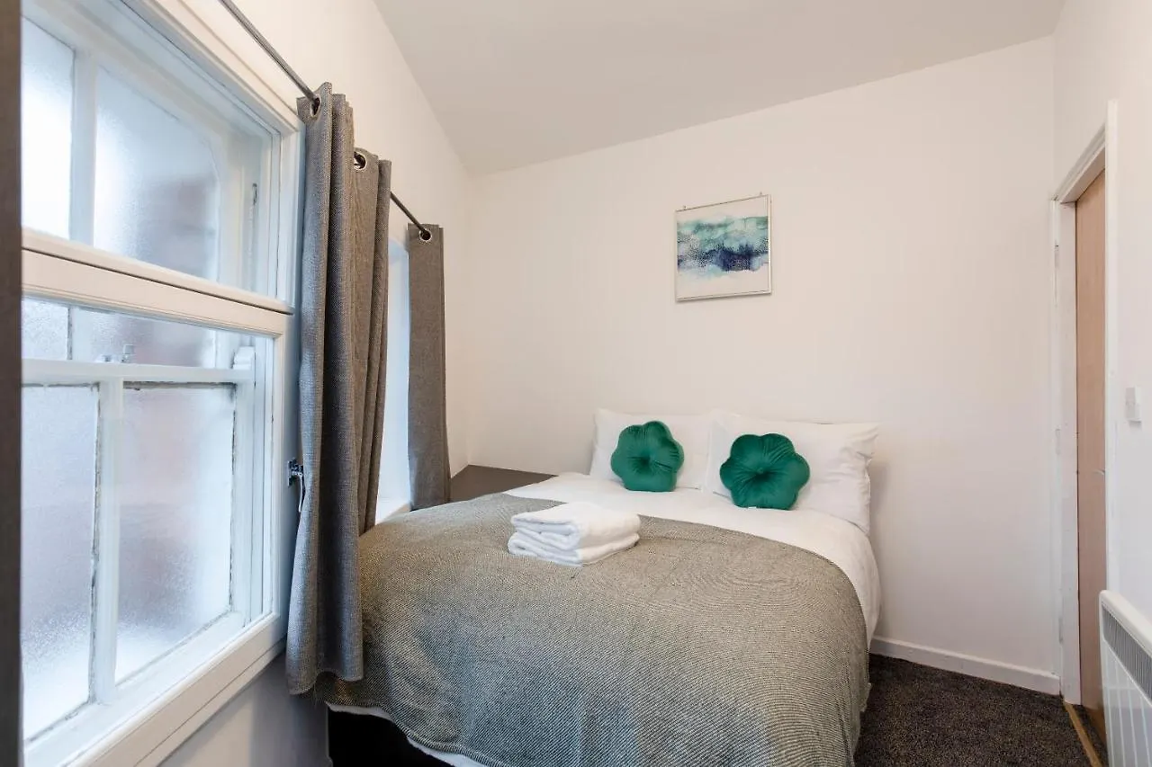 Oxford Row Apartments, Leeds City Centre 0*, ليدز